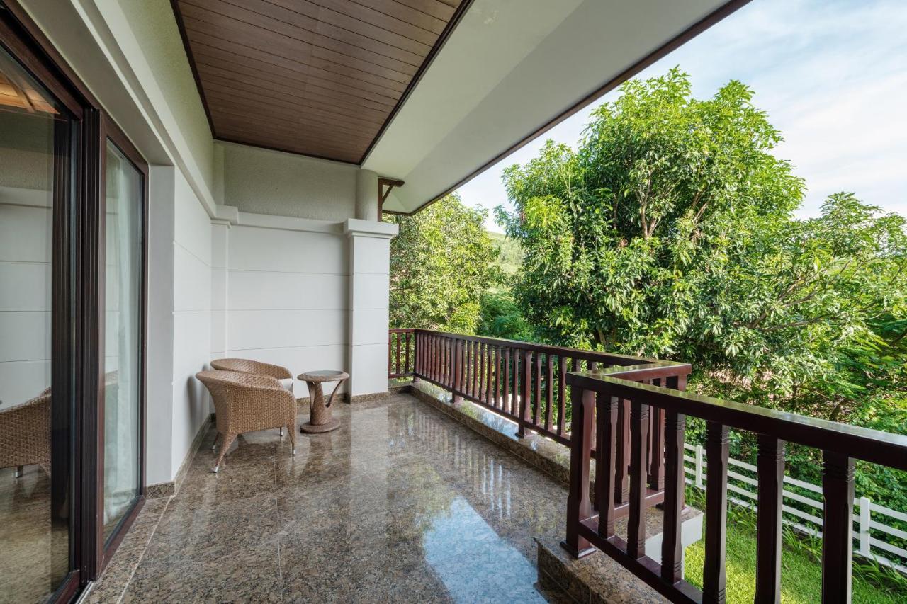 Vinpearl Luxury Nha Trang Hotel Exterior foto